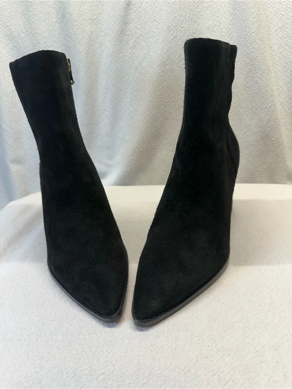 Power Glam Ann Taylor Black Pointed Toe Suede Ankle Boots with Suede Block Heel